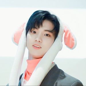 Meet your Posher, Logan